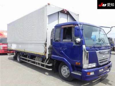NISSAN UD