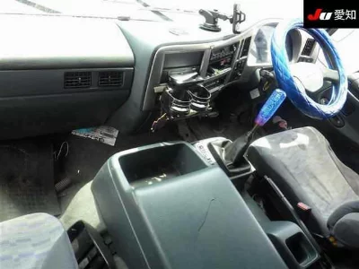 NISSAN UD