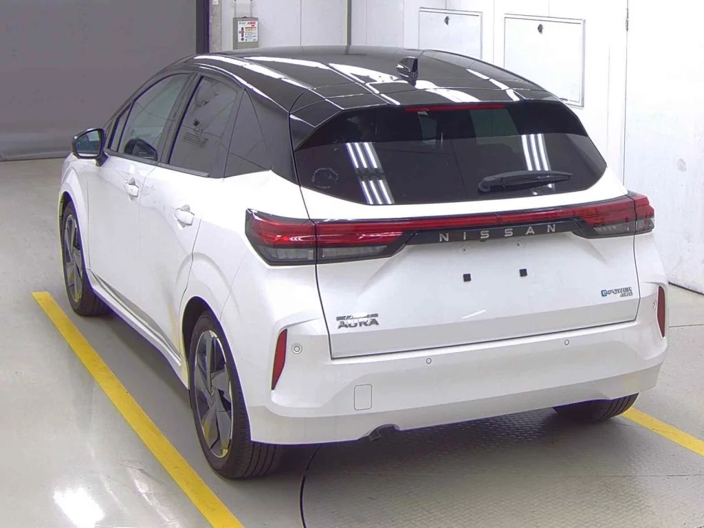 Nissan O-LA  с аукциона в Японии