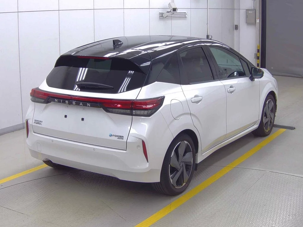 Nissan O-LA  с аукциона в Японии