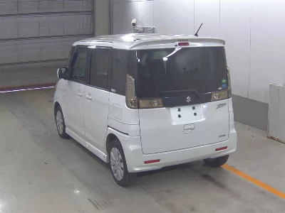 Suzuki Spacia Custom