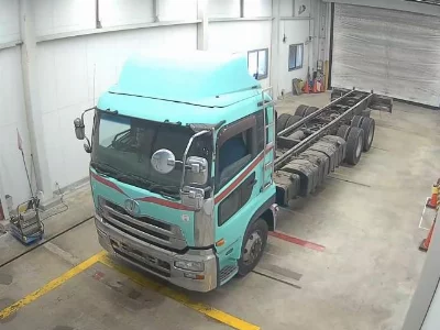 NISSAN UD