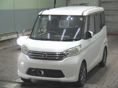 NISSAN DAYZ ROOX