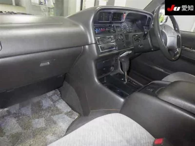 TOYOTA HIACE WAGON