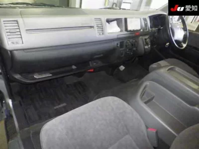 TOYOTA HIACE WAGON