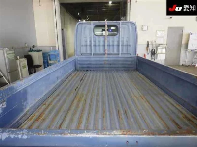 Nissan ATLAS