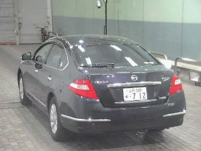 Nissan TEANA