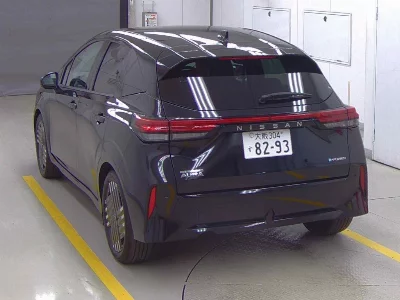 Nissan Aura