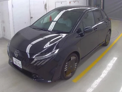 Nissan Aura