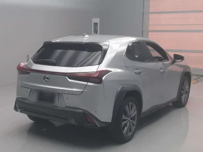 Lexus UX250h