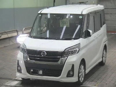 NISSAN DAYZ ROOX