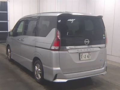NISSAN SERENA