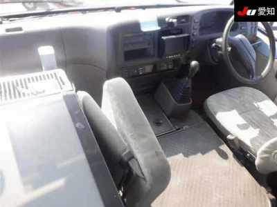 Mitsubishi FUSO ROSA