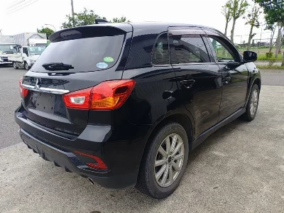 Mitsubishi RVR