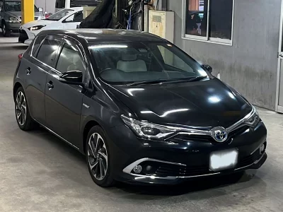 TOYOTA AURIS