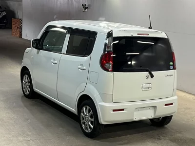 SUZUKI MRWAGON
