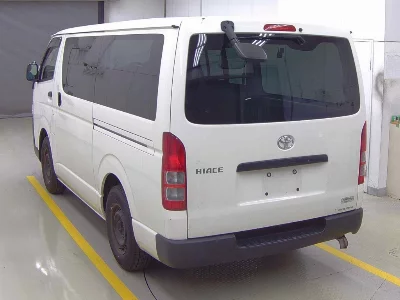 Toyota HiAce Van