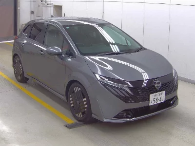 Nissan Aura