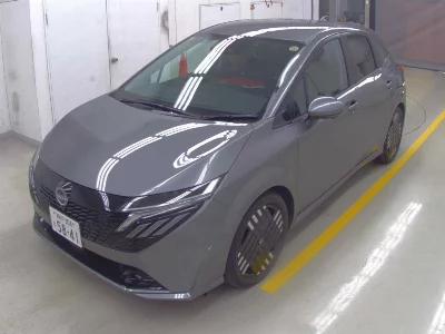 Nissan Aura