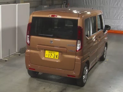 Suzuki Spacia
