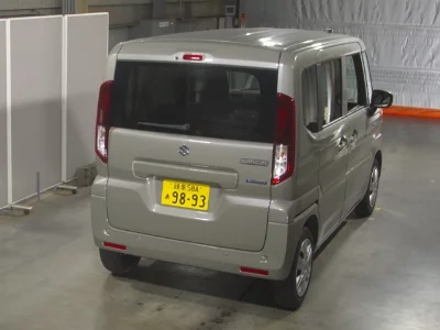 Suzuki Spacia