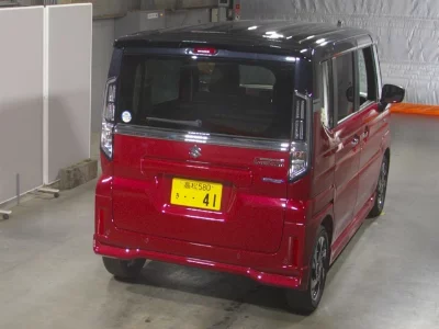 Suzuki Spacia Custom