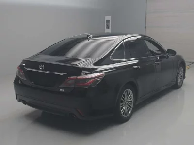Toyota CROWN HYBRID