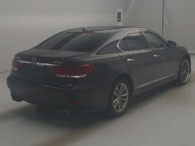 Lexus LS600h
