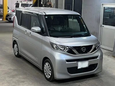 NISSAN ROOX