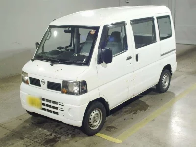 NISSAN CLIPPER VAN