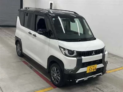 Mitsubishi Delica Mini