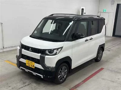 Mitsubishi Delica Mini