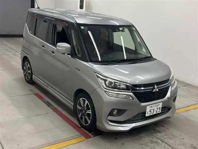 Mitsubishi Delica D:2  с аукциона в Японии