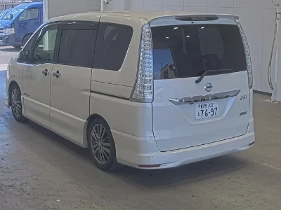 NISSAN SERENA
