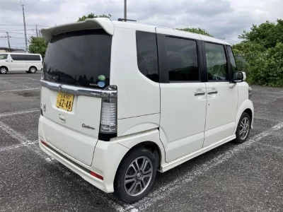 Honda N BOX CUSTOM