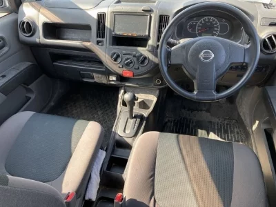 Nissan AD