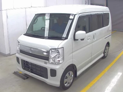 Nissan NV100 Clipper Rio