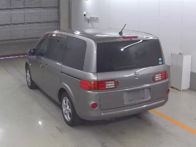 Nissan LAFESTA