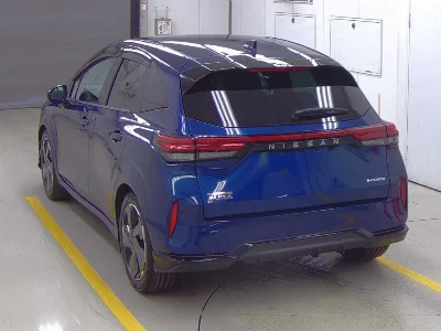Nissan Aura
