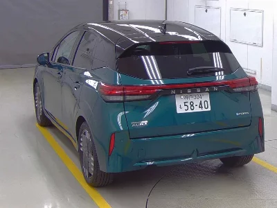 Nissan Aura