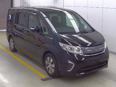 Nissan Aura