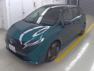 Nissan Aura