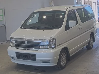 NISSAN ELGRAND