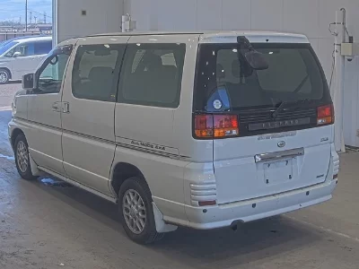 NISSAN ELGRAND