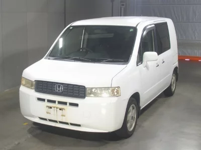Honda Mobilio Spike