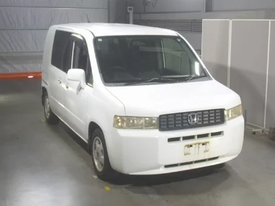 Honda Mobilio Spike