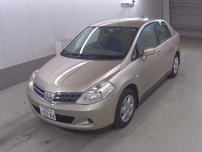 Nissan Tiida Latio