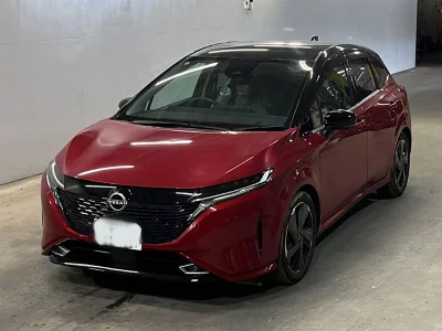 Nissan Aura