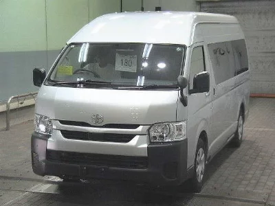 Toyota HiAce Commuter