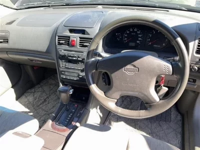 Nissan CEFIRO